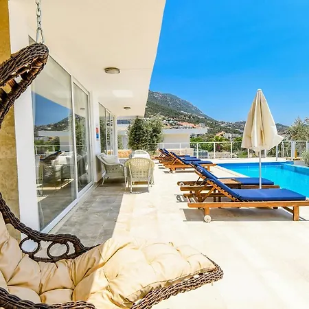 Royal Blue - Zeytouna Villa